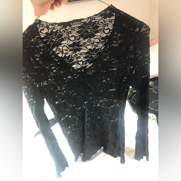 Le Chateau Lace Top - Picture 2 of 4